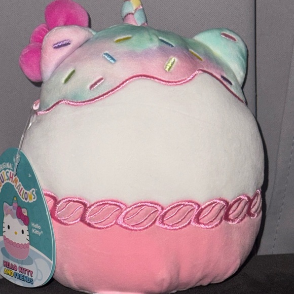 Hello Kitty unicorn Squishmallow NEW - Picture 3 of 3